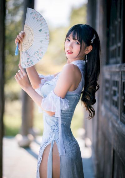 秋月爱莉1～17集无删减_剧情片免费观看