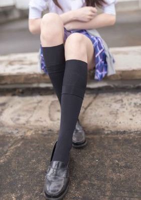 《诱人的女教师2》电影_剧情片全集在线观看